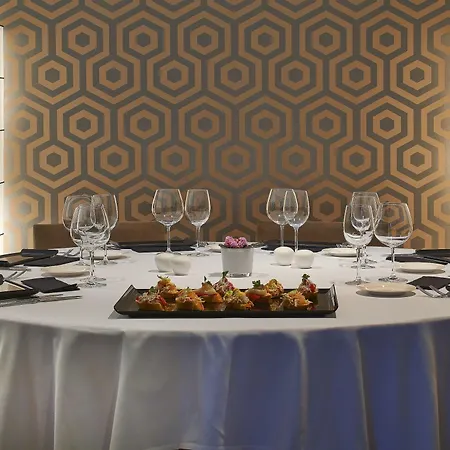 Hotell Abba Euskalduna 4*